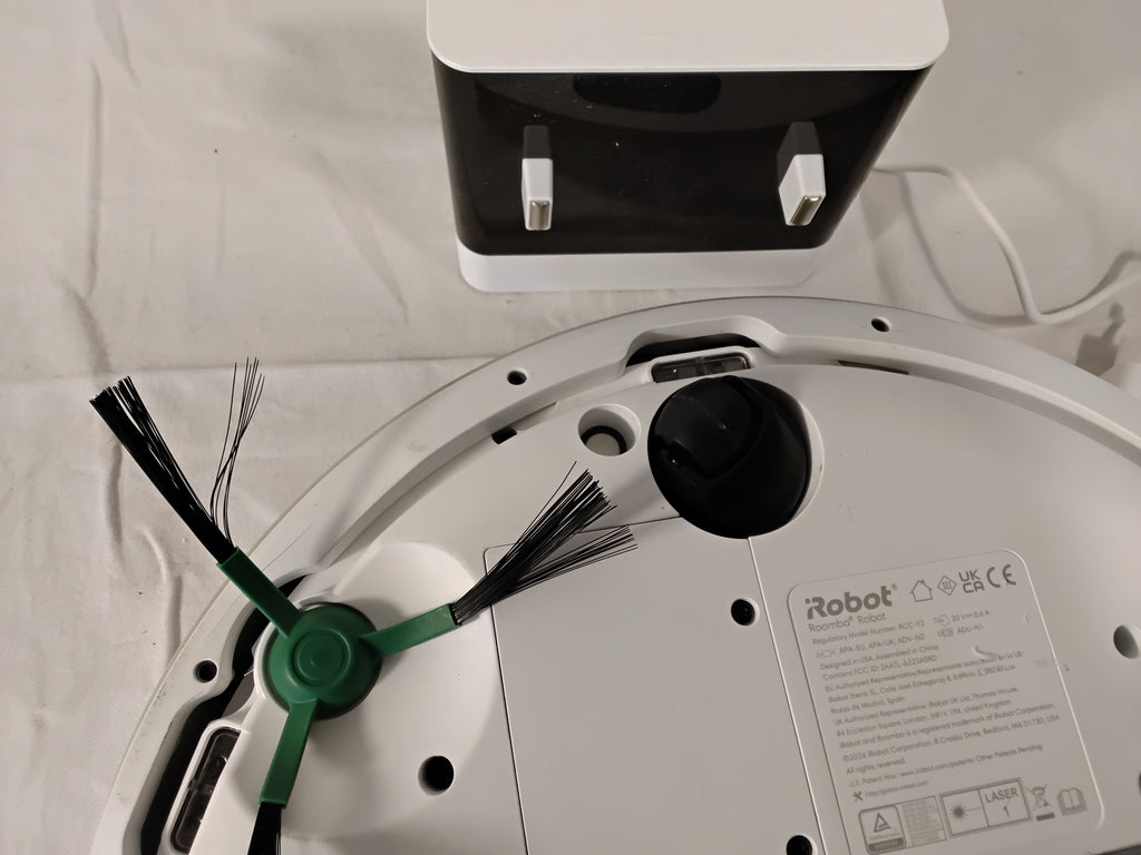 iRobot Roomba Plus 405 Combo Robot Aspirapolvere e Lavapavimenti LiDAR | Base di Ricarica Inclusa Rigenerato