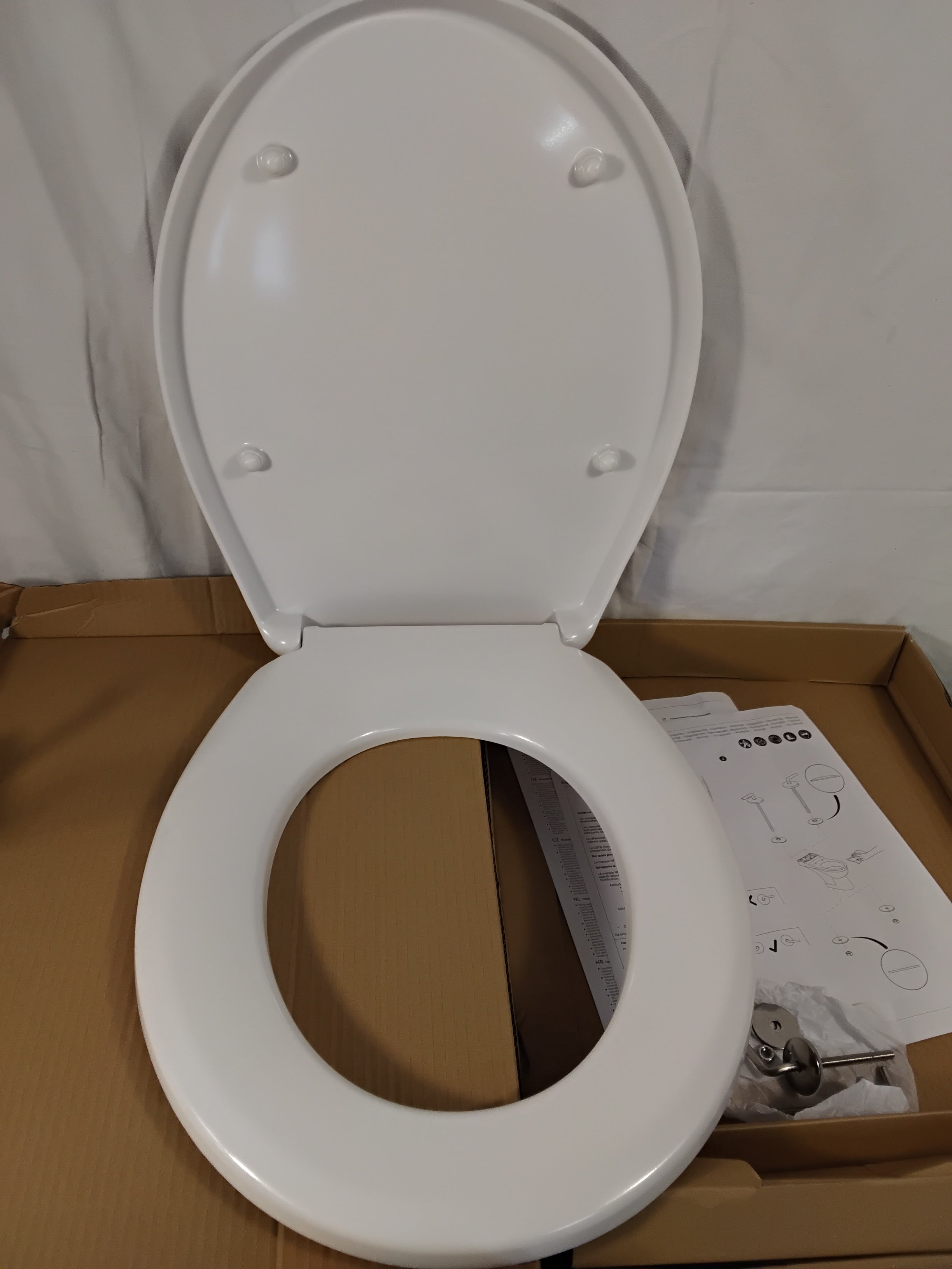 Copriwater Universale Bianco con Chiusura Ammortizzata Soft Close | Sedile WC in Duroplast | Nuovo