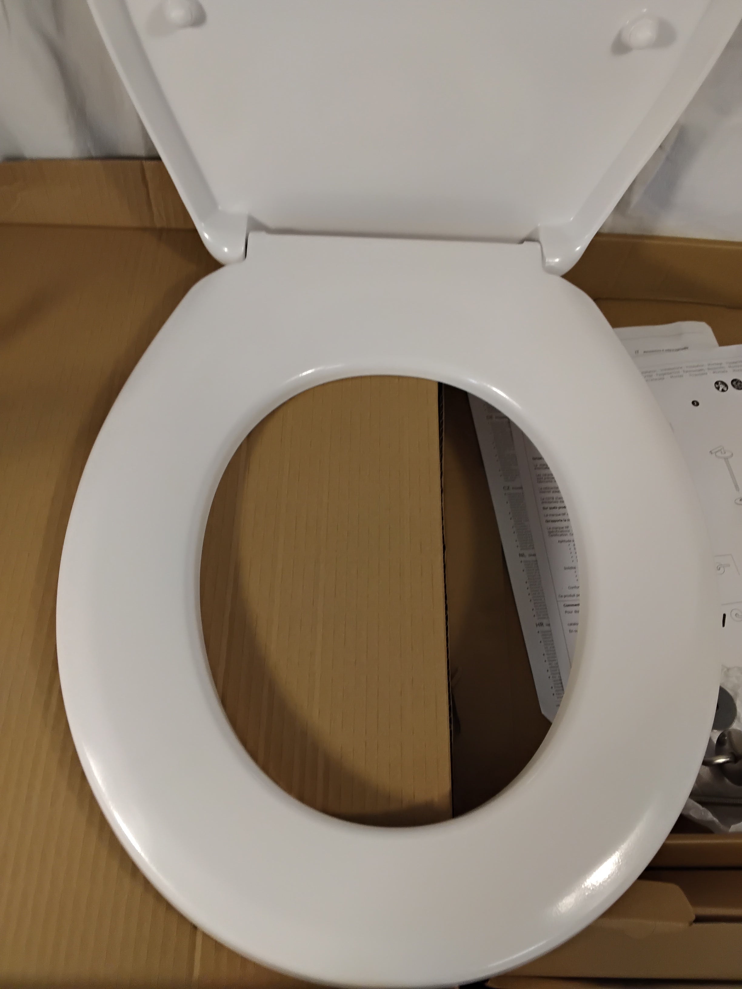 Copriwater Universale Bianco con Chiusura Ammortizzata Soft Close | Sedile WC in Duroplast | Nuovo