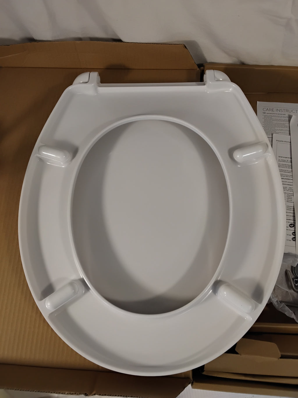Copriwater Universale Bianco con Chiusura Ammortizzata Soft Close | Sedile WC in Duroplast | Nuovo