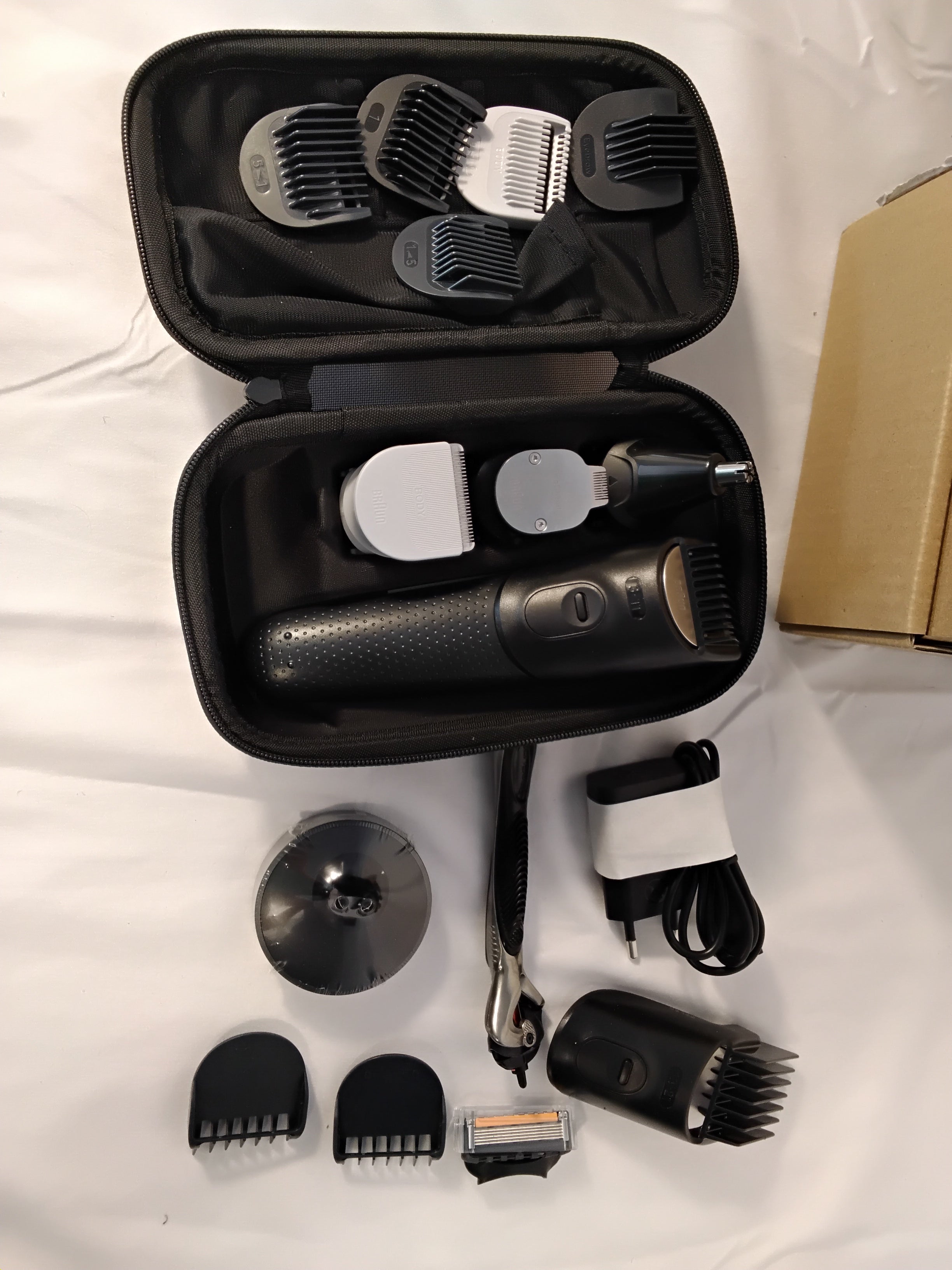 Braun MGK7491 Multigroom 11 in 1 | Kit Regolabarba, Capelli e Corpo | Pari al Nuovo