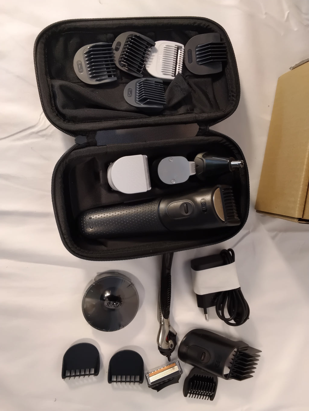 Braun MGK7491 Multigroom 11 in 1 | Kit Regolabarba, Capelli e Corpo | Pari al Nuovo