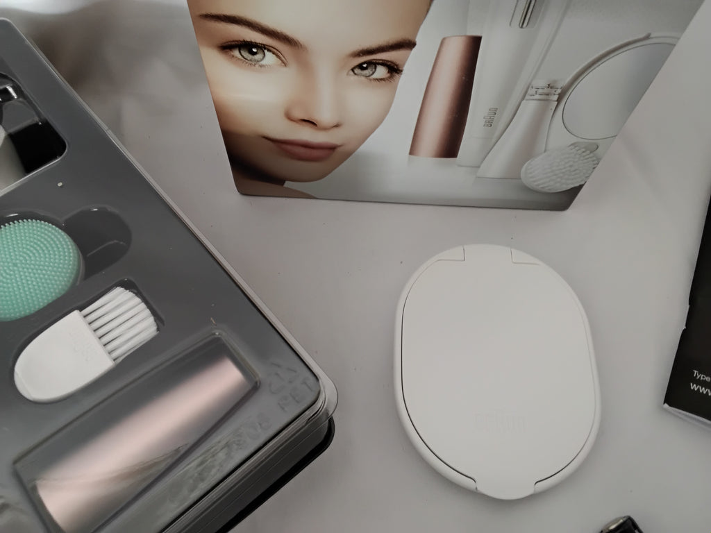 Braun FaceSpa 851V | Epilatore Viso 3 in 1 con Spazzola Pulizia e Specchio | Nuovo