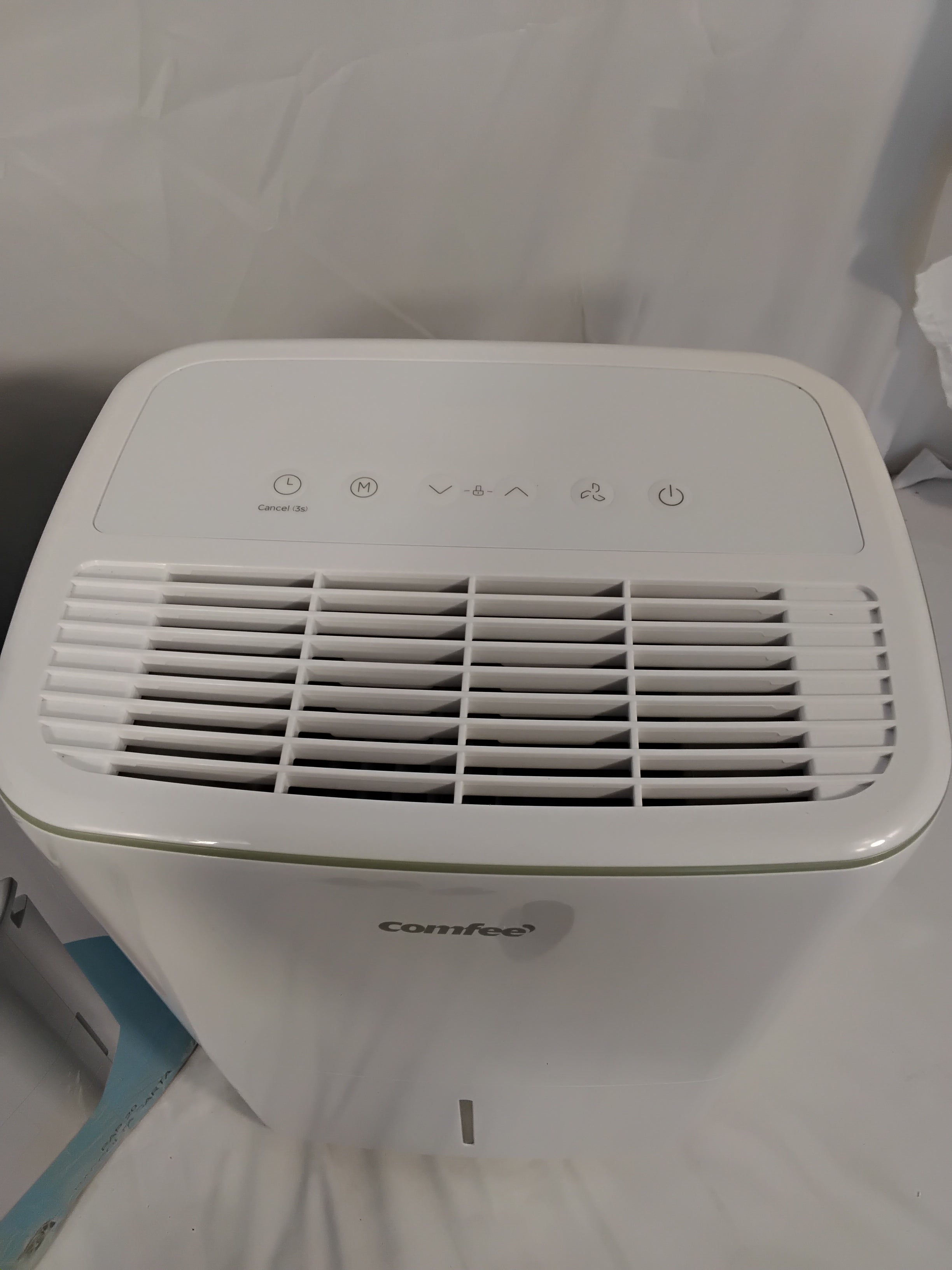 COMFEE’ CDDOE-12DEN7-QA3 Deumidificatore | 12L/24h | 20 m² | 300W | Nuovo