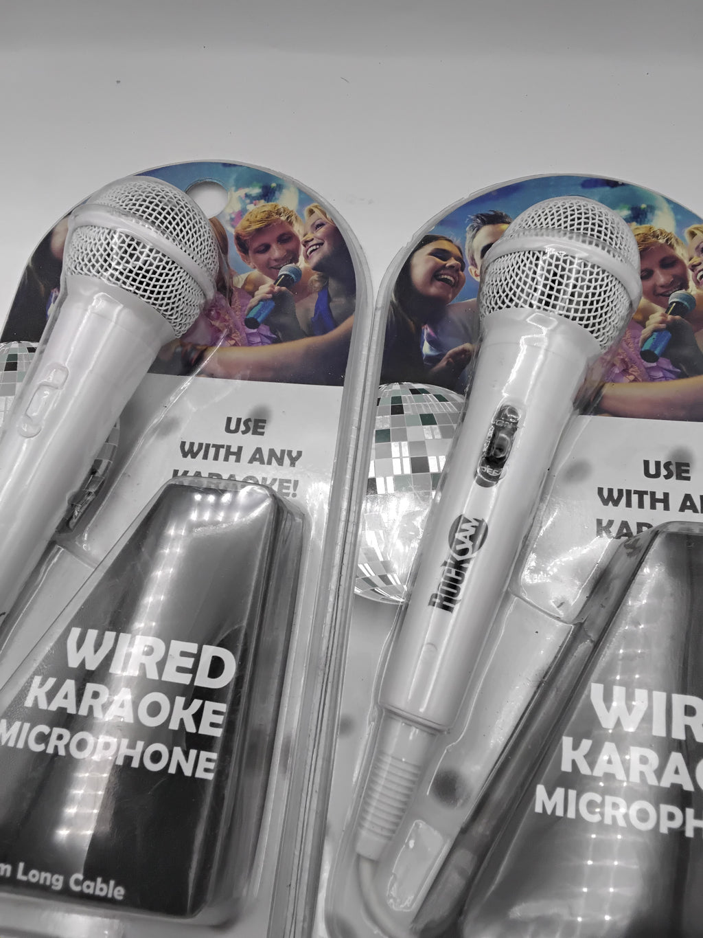 🎤🎤ROCKJAM RJMC303-WE 2 MICROFONI KARAOKE DINAMICO UNIDIREZIONALE, BIANCO, CAVO 3 METRI, JACK 6,35 MM, ON/OFF, COMPATIBILE CON KARAOKE E AMPLIFICATORI, NUOVICOMPATIBILE CON KARAOKE E AMPLIFICATORI, NUOVO
