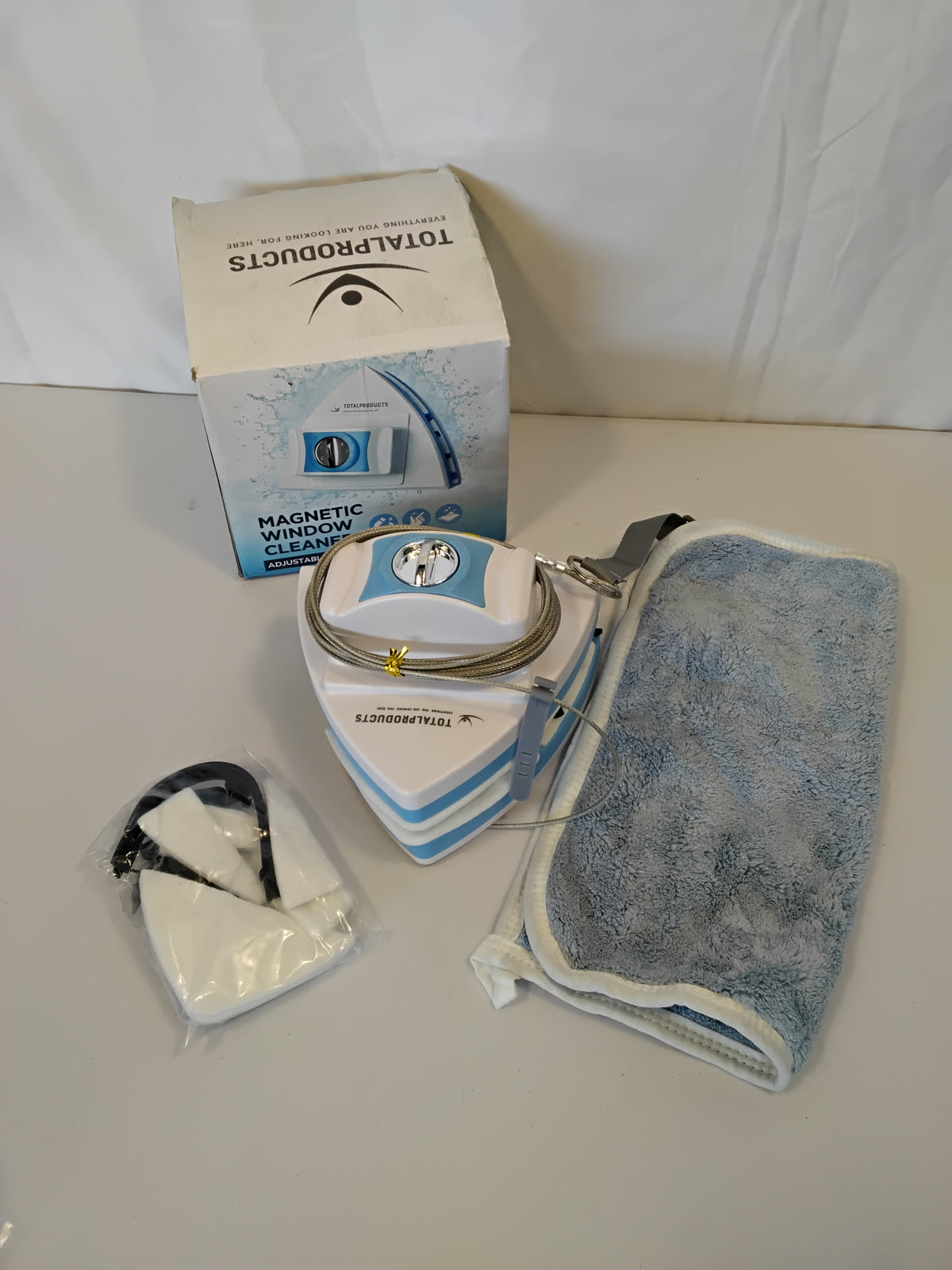 TOTALPRODUCTS MAGNETIC WINDOW CLEANER 3-30MM, LAVAVETRI MAGNETICO REGOLABILE PER DOPPI E TRIPLI VETRI, CON CAVO DI SICUREZZA E ACCESSORI, BIANCO/AZZURRO, NUOVO