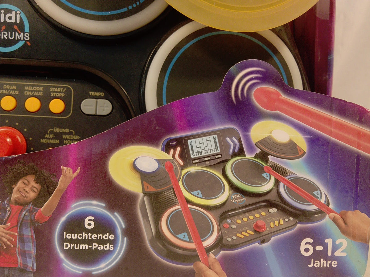 🥁 VTech Kidi DJ Drums, batteria elettronica interattiva per bambini 6+, con pad luminosi, piatti, Bluetooth e microfono integrato.Nuovo