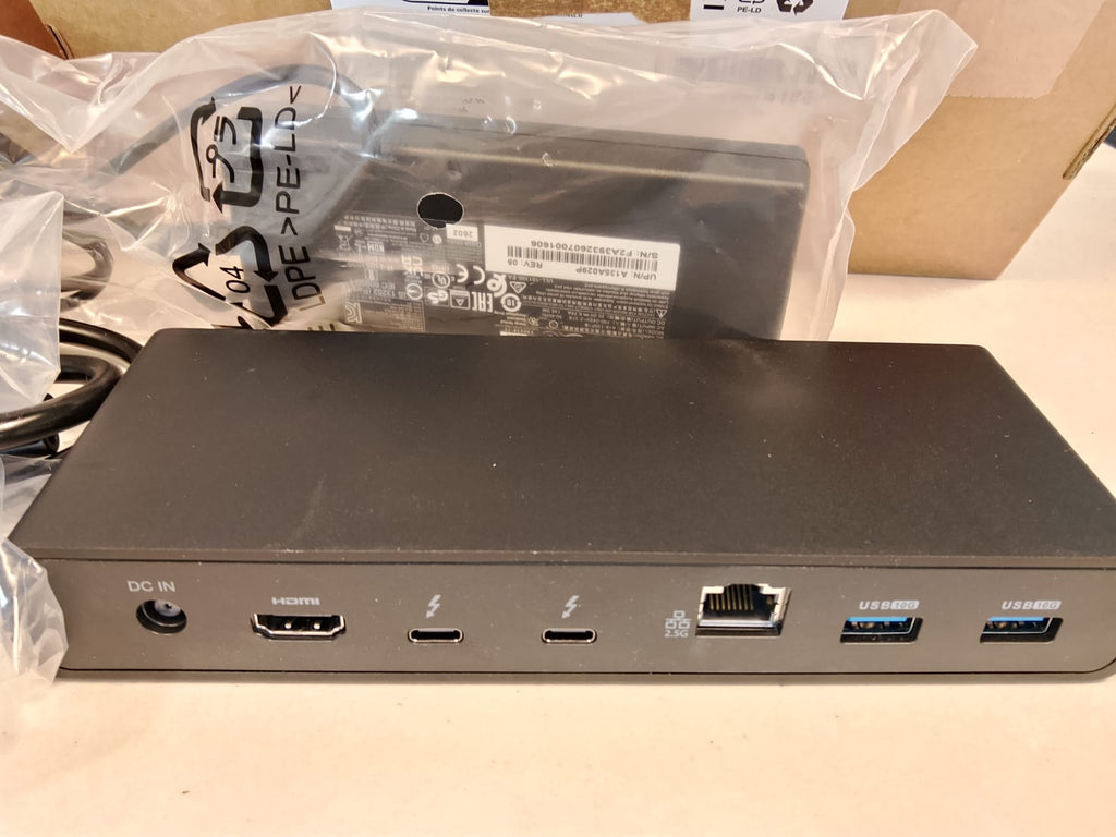 Stazione Docking Thunderbolt 4 USB4 Pro Dual Display HDMI 2.1 RJ45 Amazon Basics Nuovo
