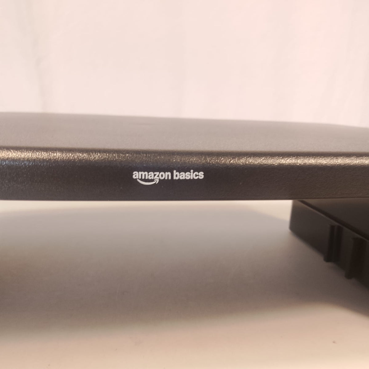 Supporto Rialzo per Monitor e Laptop da Scrivania Nero Amazon Basics Nuovo