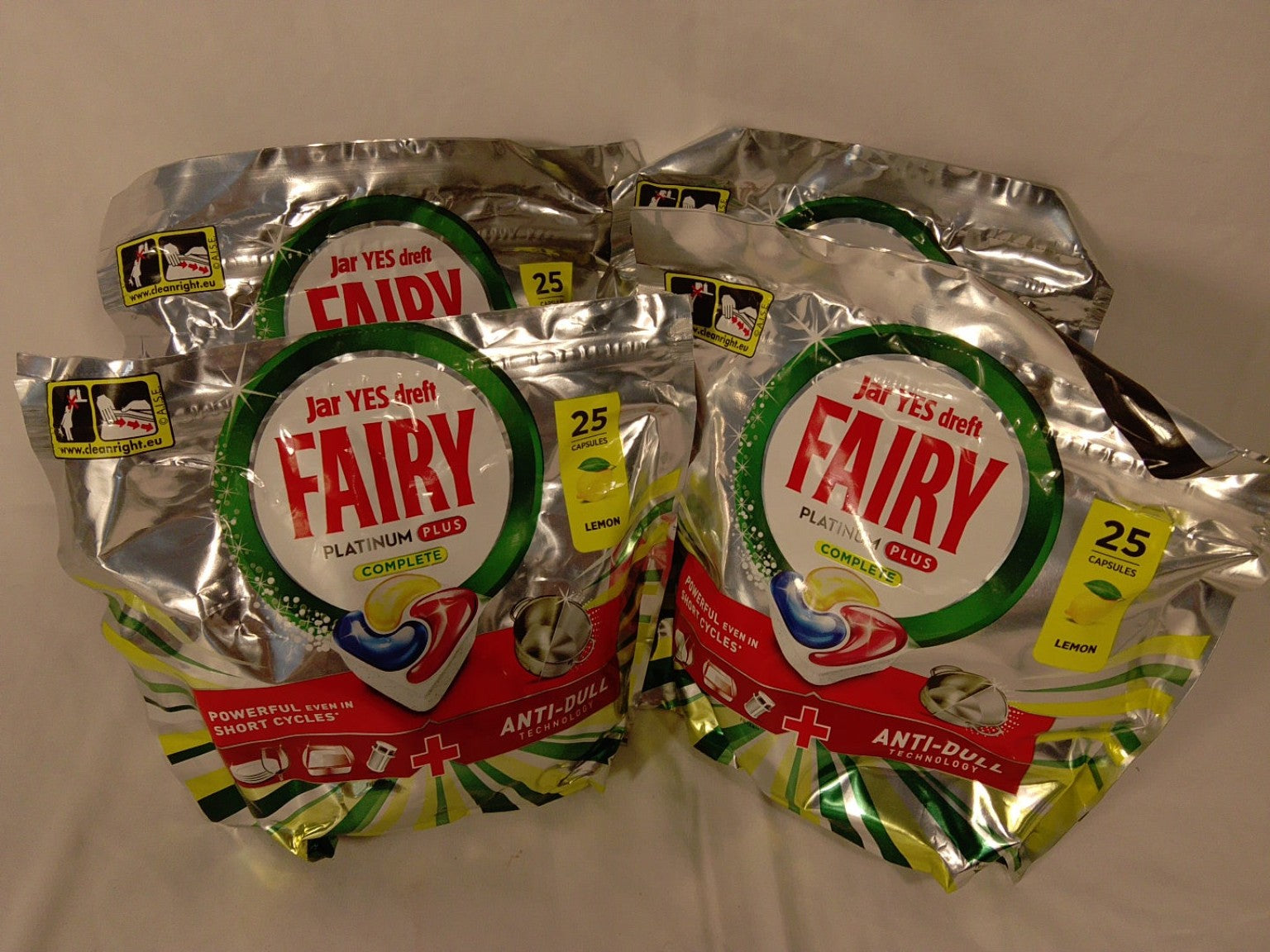 Fairy Platinum Plus Complete Limone | Lotto 4 Confezioni x 25 Capsule | Totale 100 Capsule | Nuove