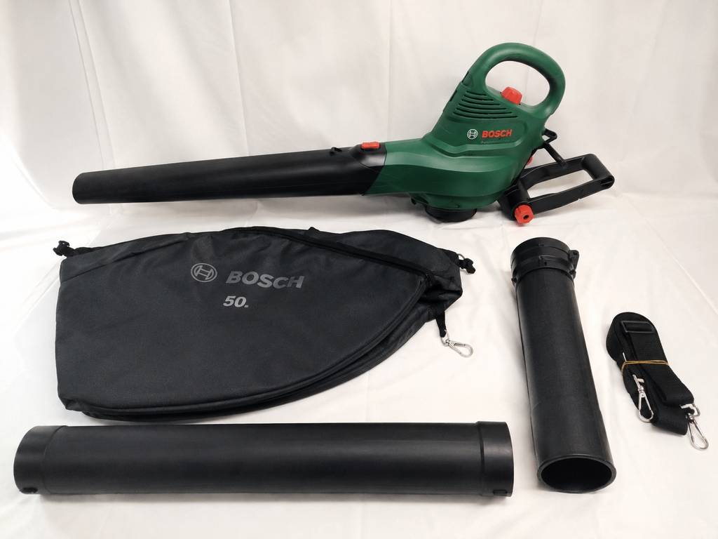 Bosch UniversalGardenTidy 3000 Aspiratore, Soffiatore e Biotrituratore 3000W | Nuovo