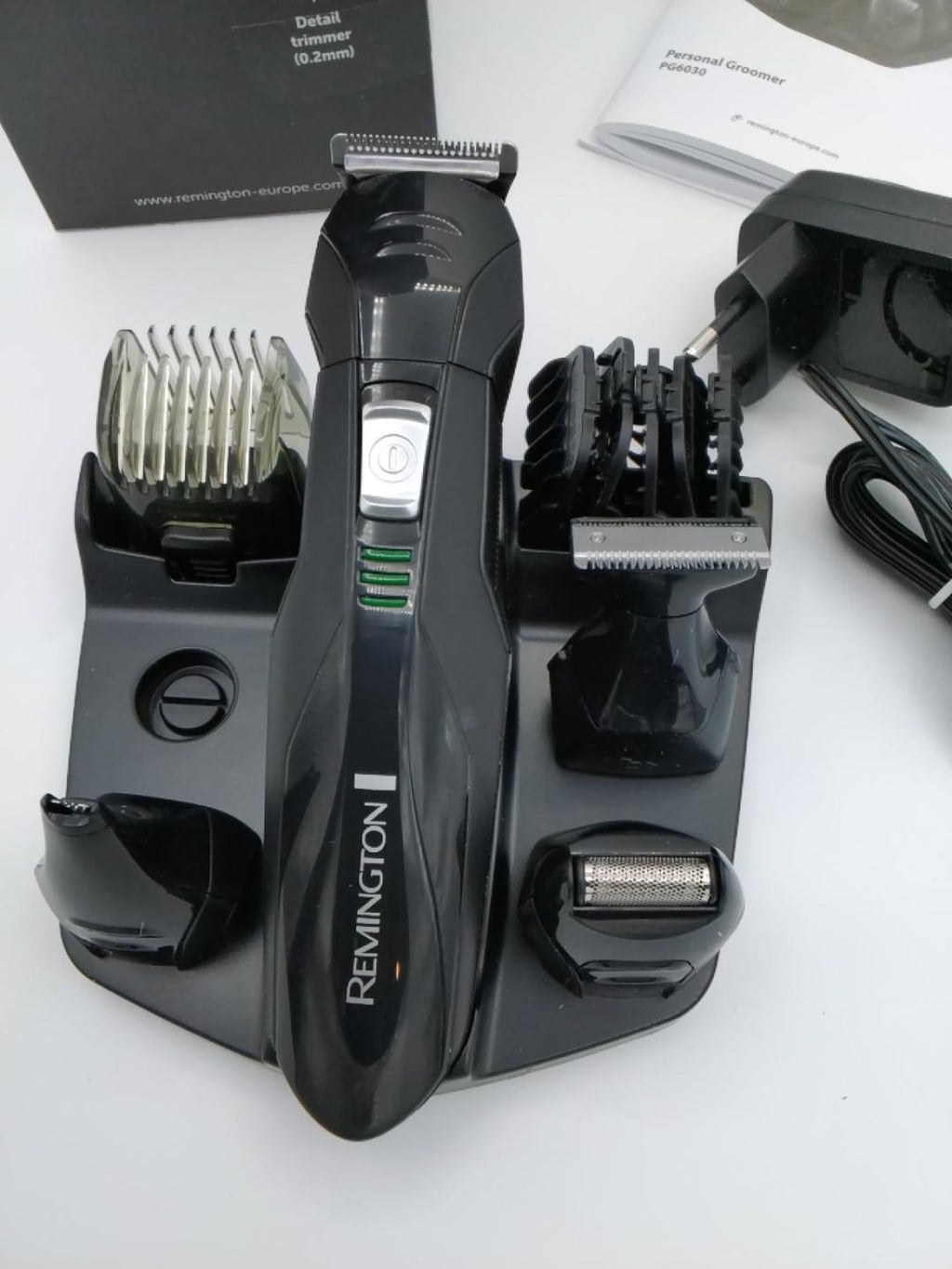 Remington PG6030 Personal Groomer | Kit Regolabarba e Rifinitore Multifunzione | Come Nuovo