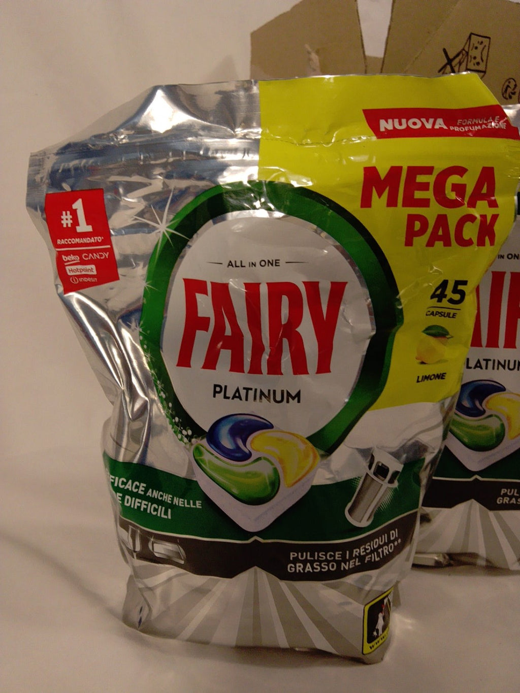 Fairy Platinum All in One Limone | Lotto 4 Confezioni Mega Pack x 45 Capsule | Totale 180 Capsule | Nuove