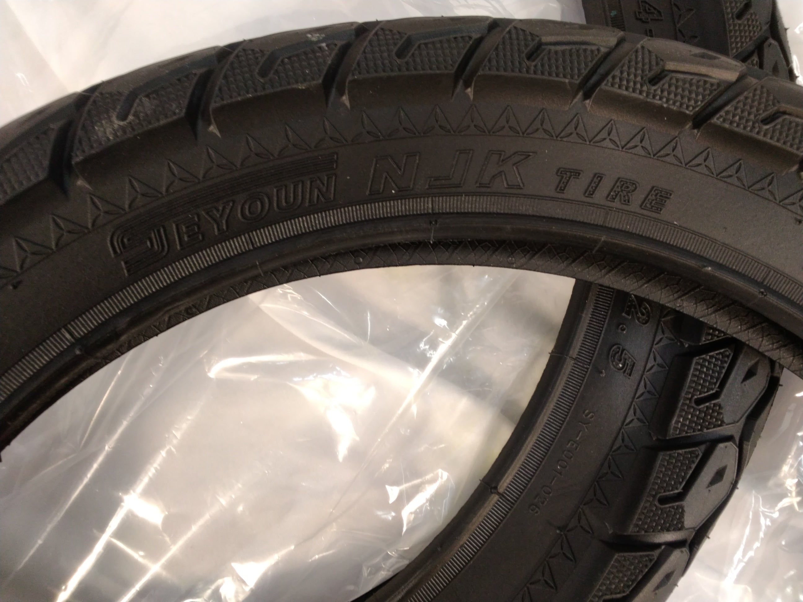Set 2 Copertoni Jeyoun NJK Tire 18 × 2.5 (64-355) per Bici Elettrica, E-Bike  | Nuovi