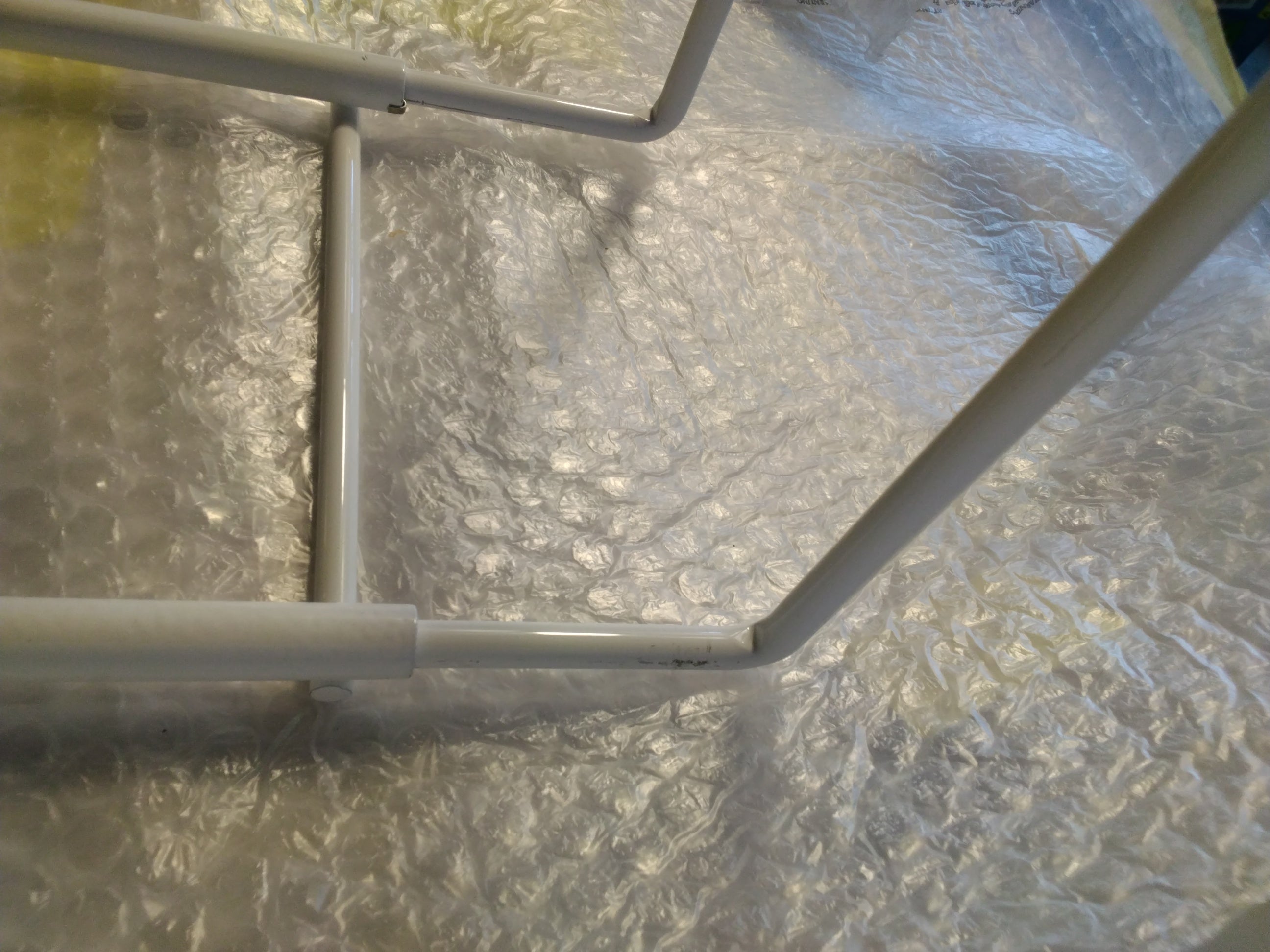 Sauvic Supporto Portavasi Estensibile da Finestra 70–100 cm in Metallo Bianco | Nuovo con Piccole Imperfezioni