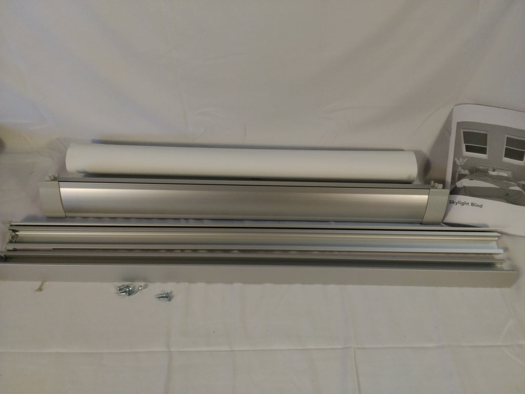Bloc Skylight Blind Tenda Oscurante per Lucernario 114 × 60 cm | Con Guide Laterali in Alluminio | Nuova e Completa  Descrizione