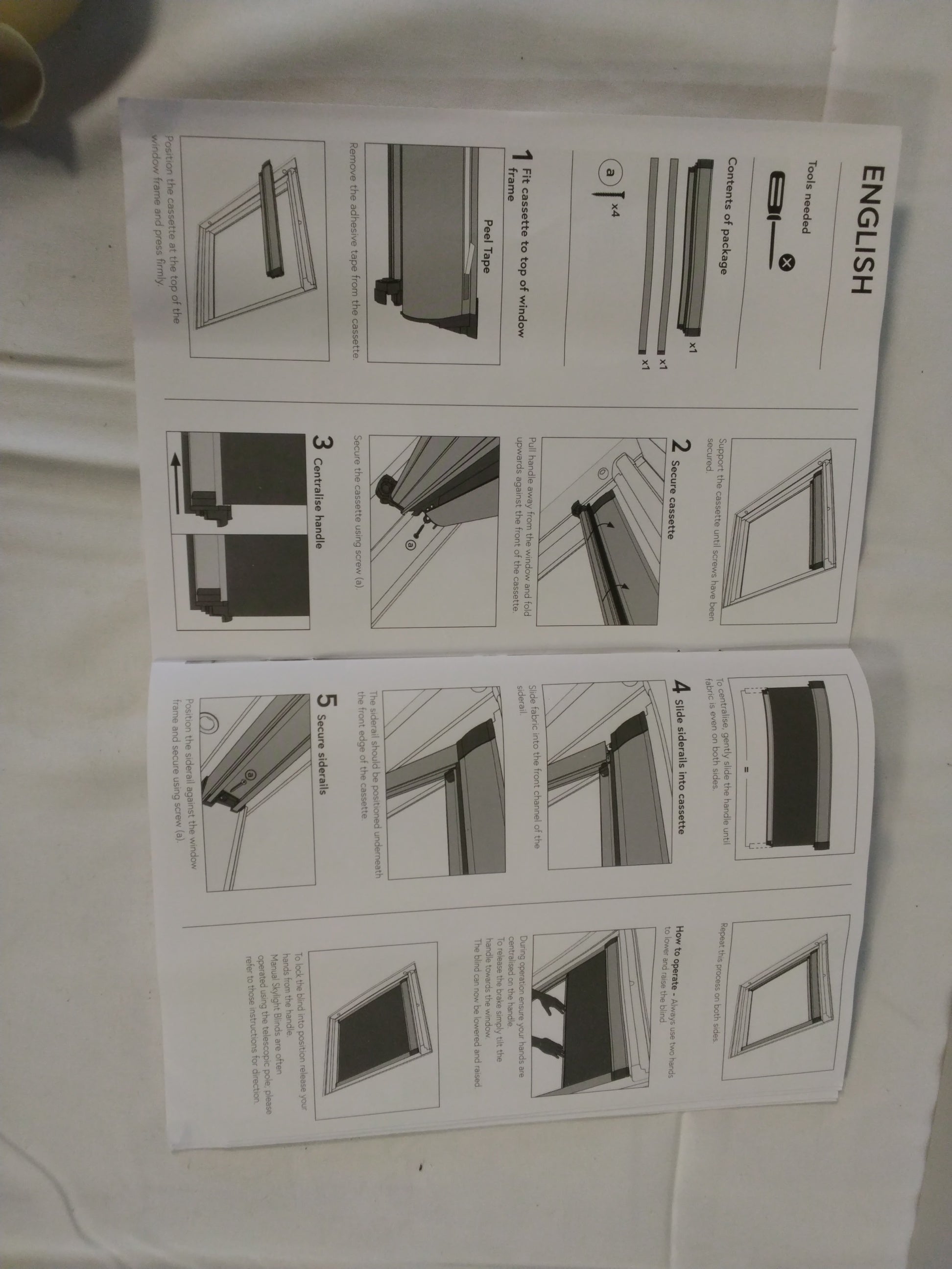 Bloc Skylight Blind Tenda Oscurante per Lucernario 114 × 60 cm | Con Guide Laterali in Alluminio | Nuova e Completa  Descrizione