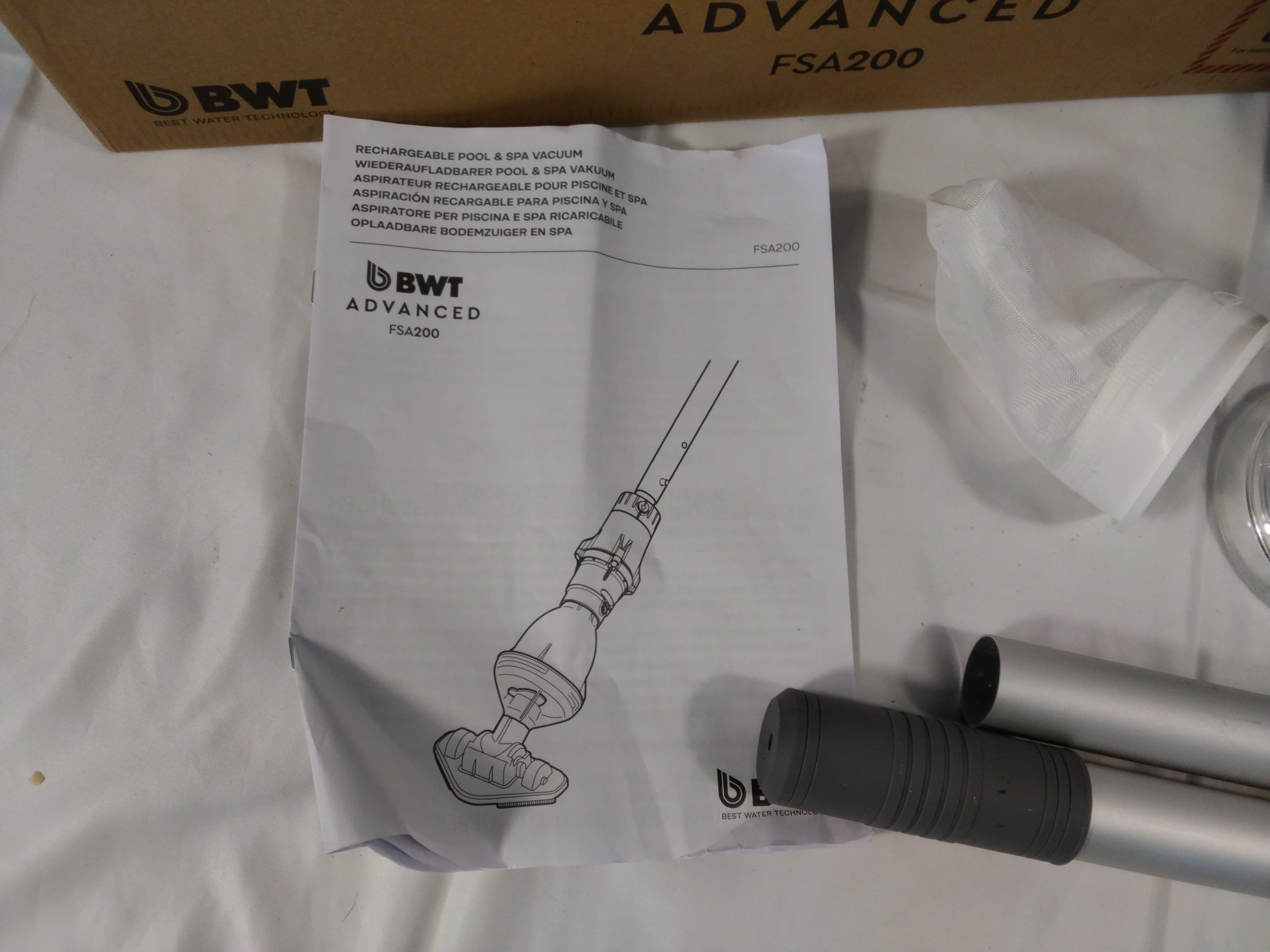 BWT Advanced FSA200 | Aspiratore Ricaricabile per Piscina e SPA | Pari al Nuovo