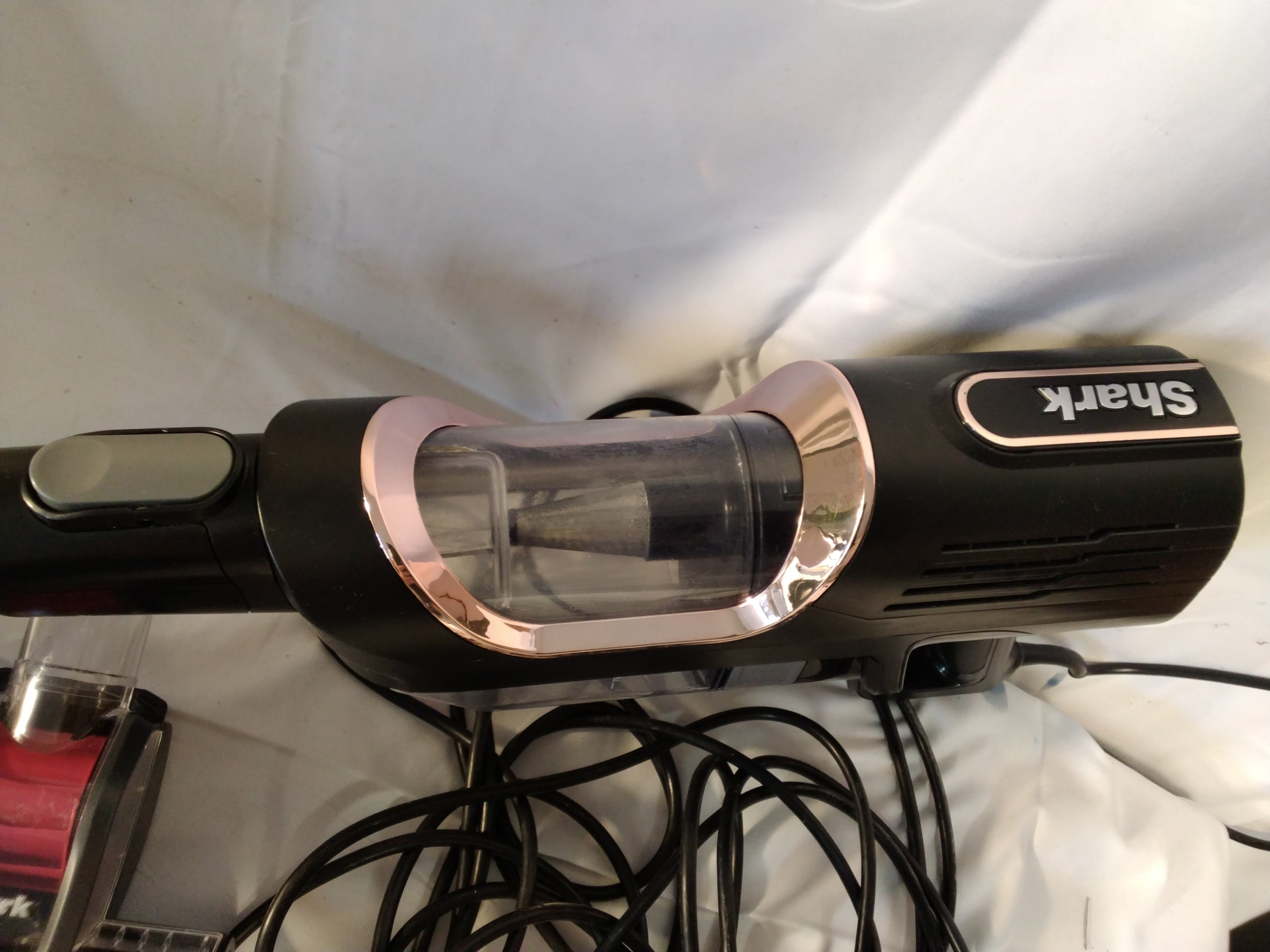Shark HZ500EU Aspirapolvere a Filo con Tecnologia DuoClean, Flexology e Anti Hair Wrap | Nero/Rame Usato
