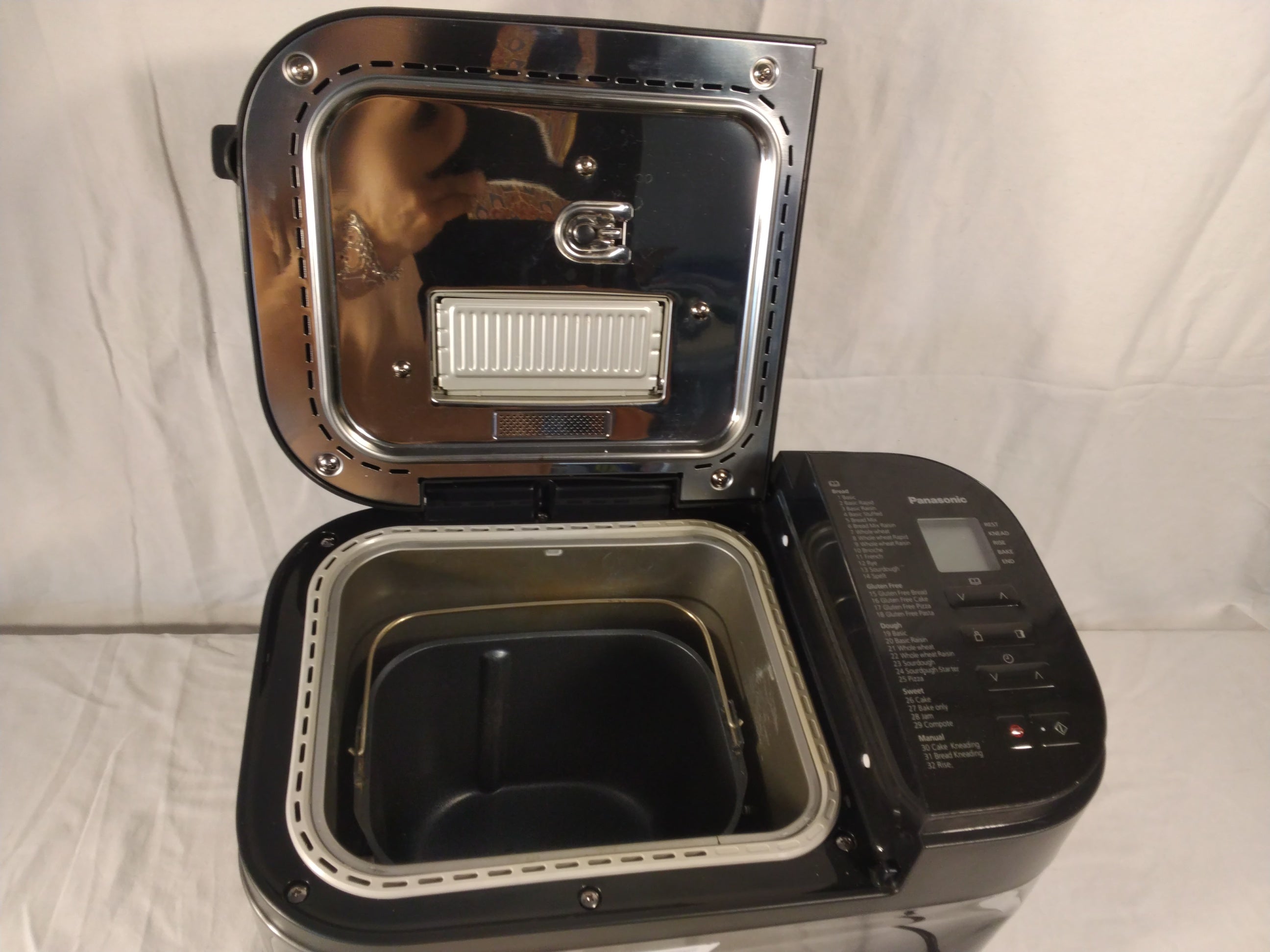 Panasonic SD-YR2550SXE Macchina del Pane Automatica 31 Programmi | Dispenser Lievito e Frutta Secca | Nero