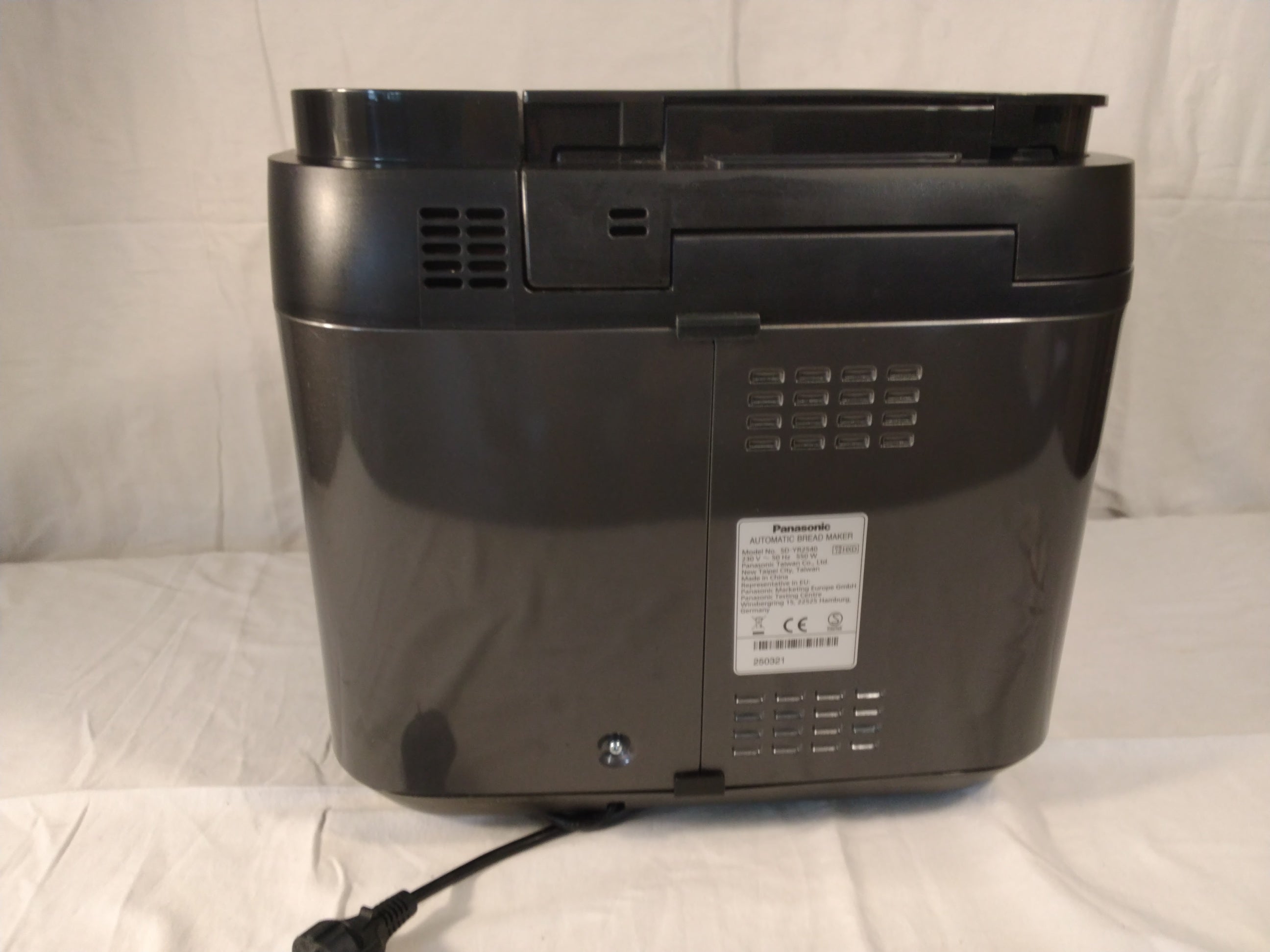 Panasonic SD-YR2550SXE Macchina del Pane Automatica 31 Programmi | Dispenser Lievito e Frutta Secca | Nero