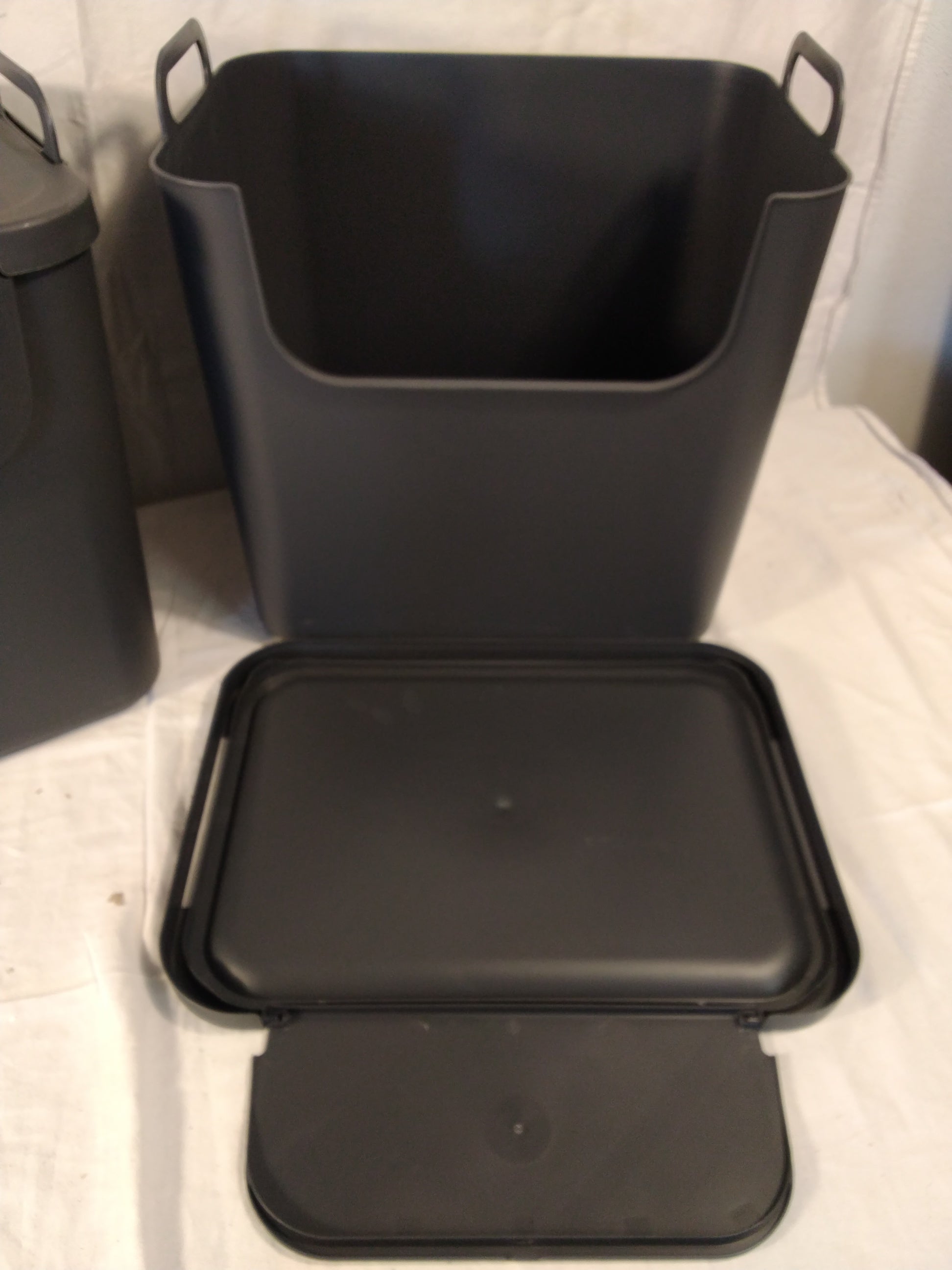 Set 2 Contenitori per Raccolta Differenziata con Coperchio Basculante | Plastica Riciclata Antracite | Nuovi