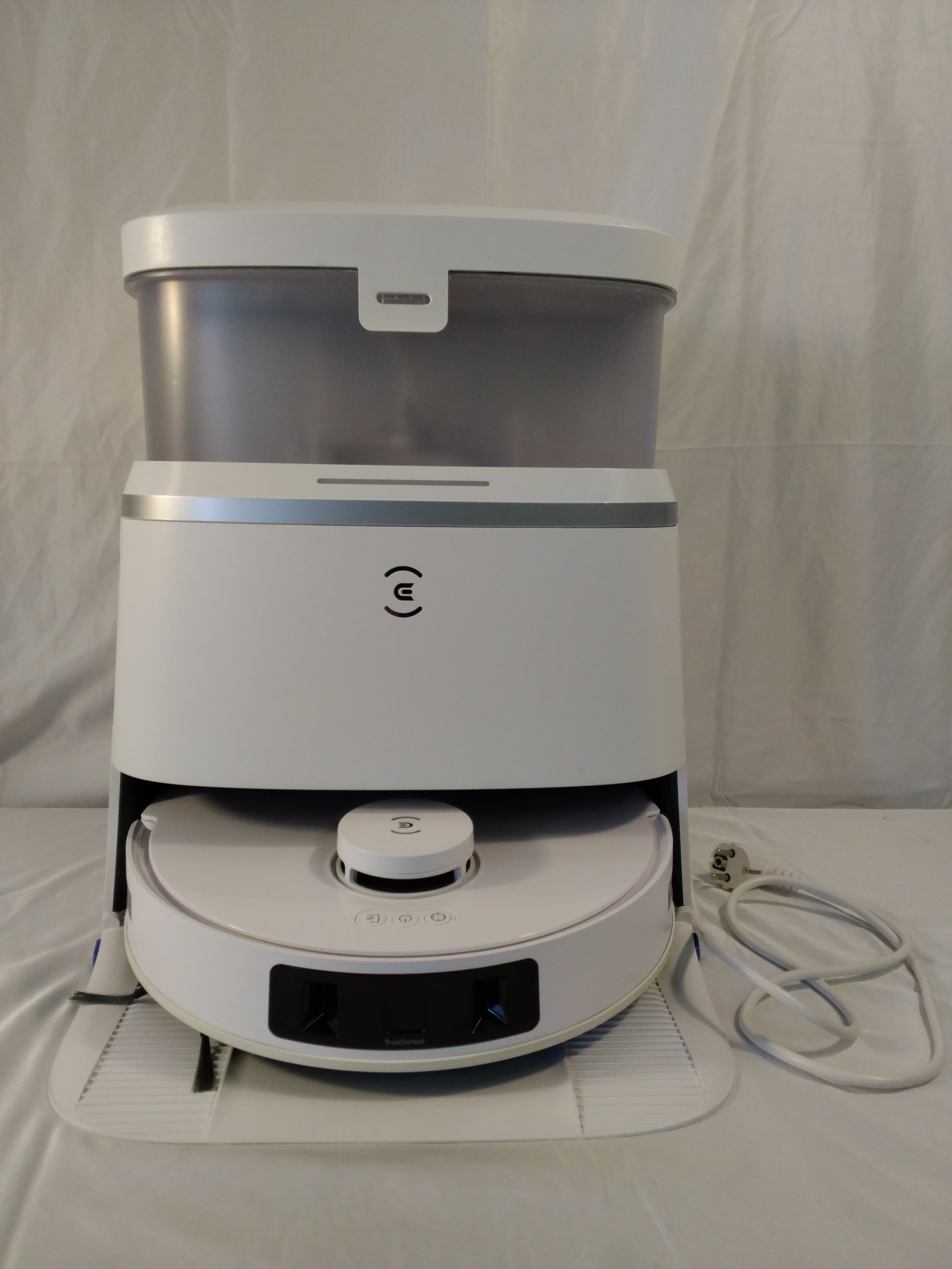 ECOVACS DEEBOT T30 PRO OMNI Robot Aspirapolvere e Lavapavimenti con Stazione OMNI&nbsp; Pari al Nuovo