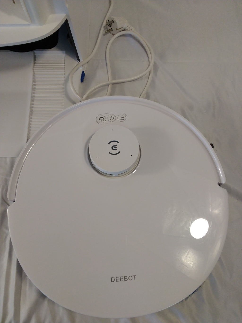 ECOVACS DEEBOT T30 PRO OMNI Robot Aspirapolvere e Lavapavimenti con Stazione OMNI&nbsp; Pari al Nuovo