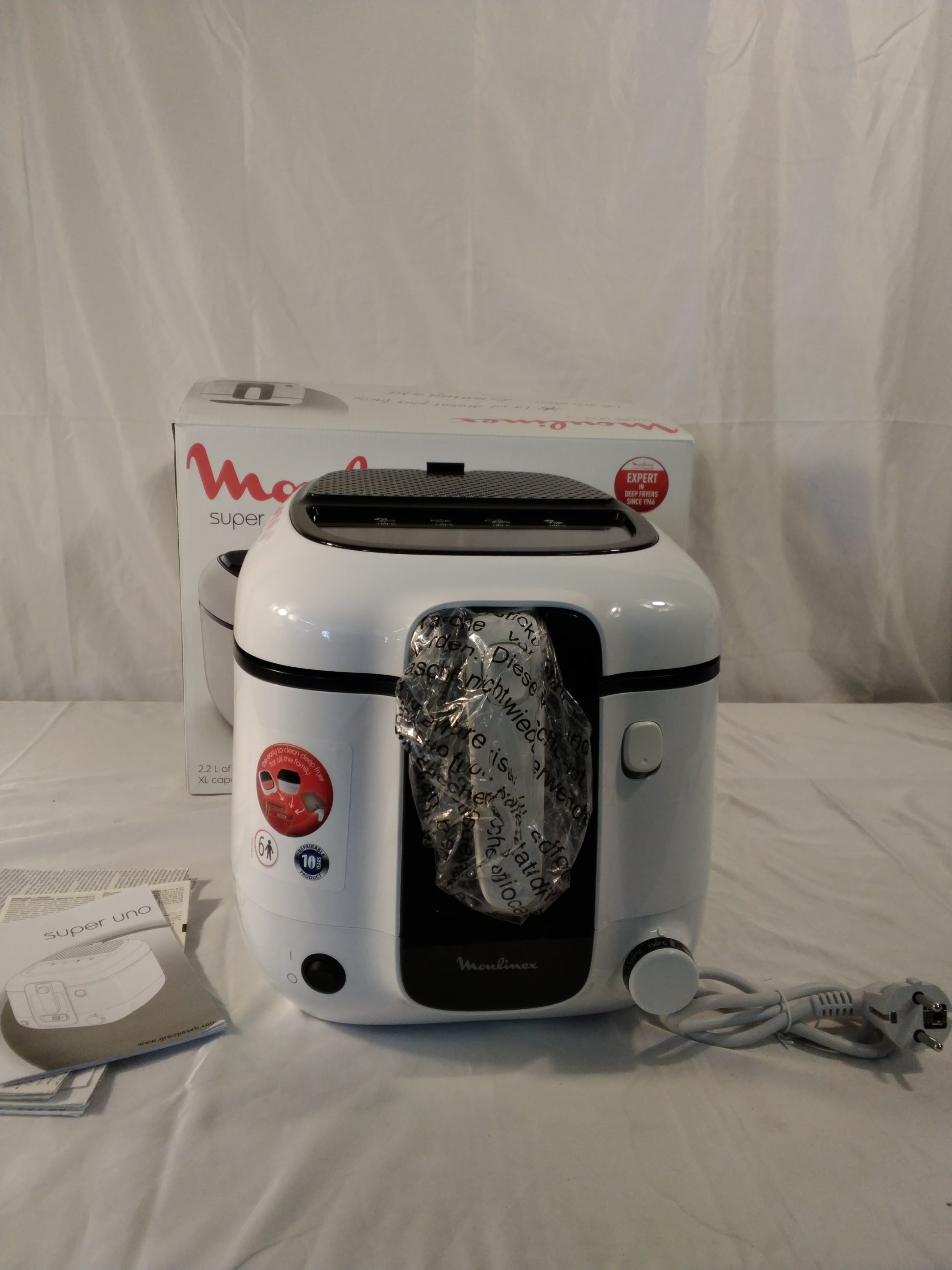 Moulinex Super Uno Friggitrice ad Olio 2,2 L | 1,5 kg | Termostato Regolabile | Nuova con piccolo difetto&nbsp;