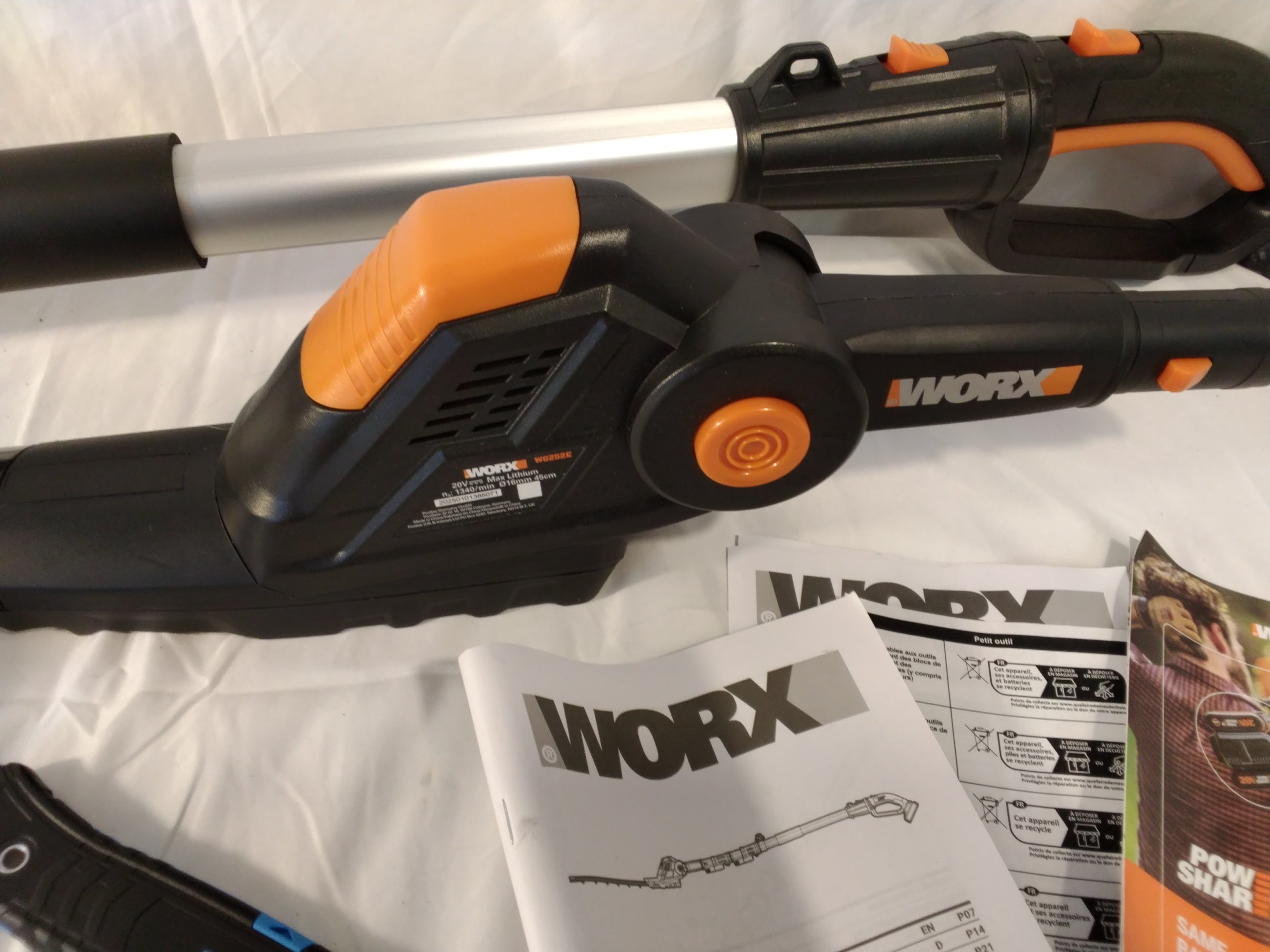 WORX WG252E.9 Tagliasiepi Telescopico a Batteria 20V PowerShare | Solo Corpo Macchina | Nuovo