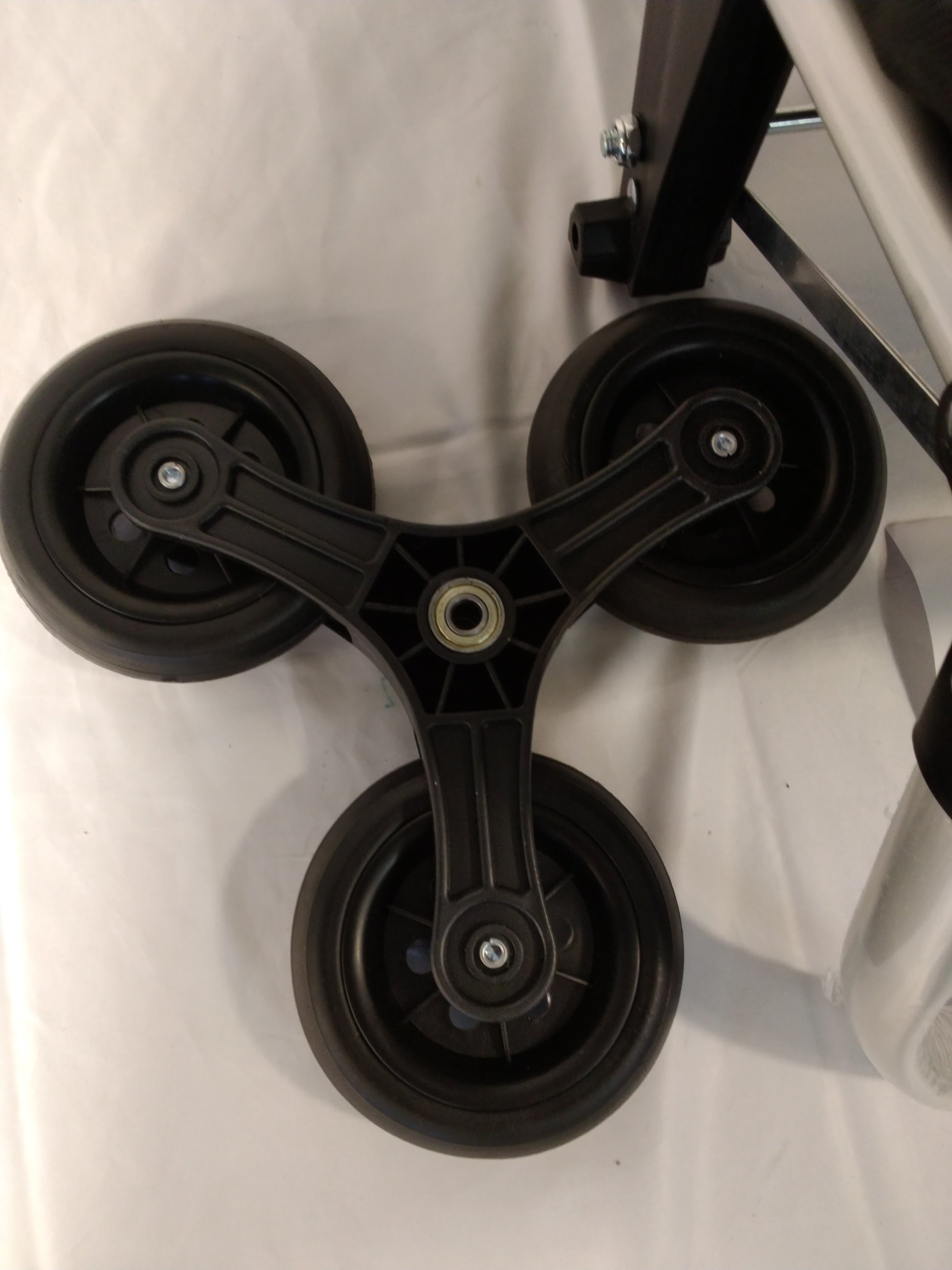 VOUNOT Carrello Portaspesa Pieghevole in Alluminio Saliscale 6 Ruote 58L Nero con Ganci nuovo