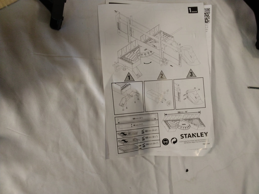 STANLEY 1-20-800 Scatola per Tagli Angolari con Sega Regolabile Usato in buone condizioni