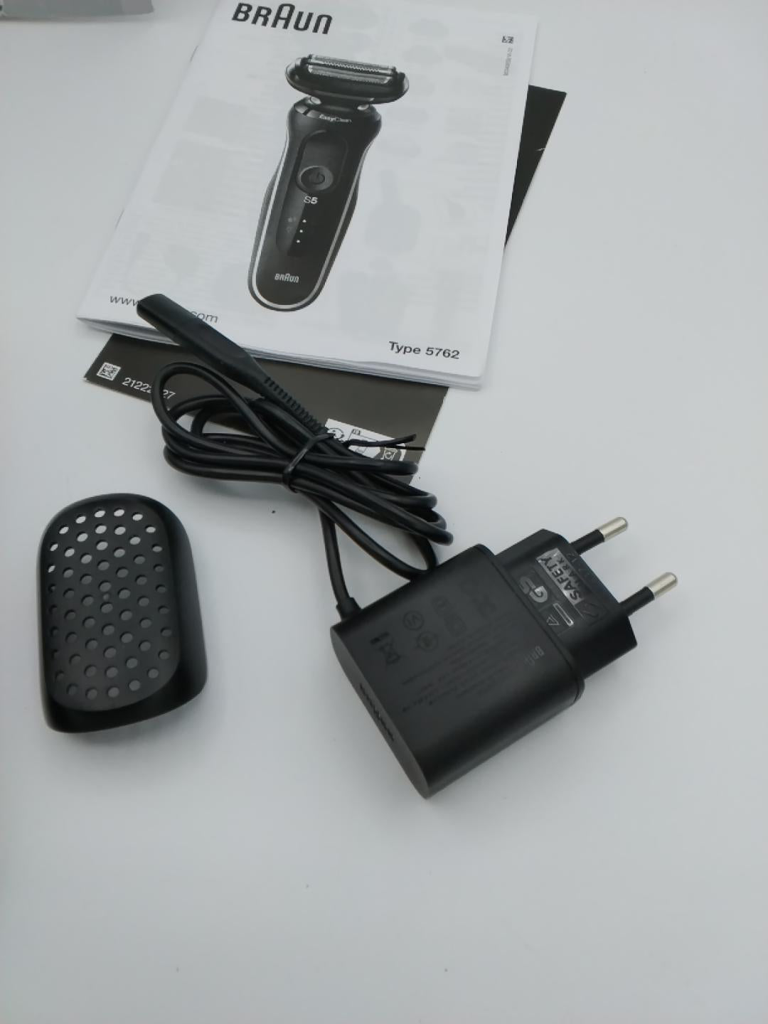 Braun Series 5 51-B1000s EasyClean | Rasoio Elettrico Wet &amp; Dry | Usato Pari al Nuovo