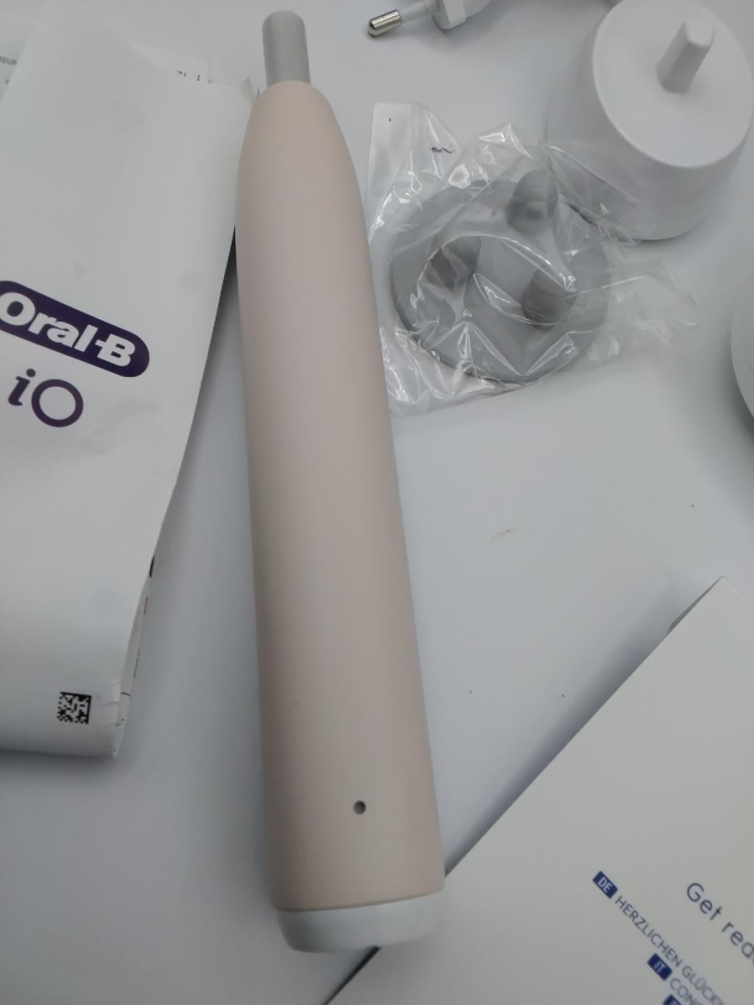🦷ORAL-B iO SERIES 2 CLEAN &amp; CARE, SPAZZOLINO ELETTRICO RICARICABILE, 3 MODALITÀ, SENSORE DI PRESSIONE, TECNOLOGIA iO, TESTINA ROTONDA, CUSTODIA DA VIAGGIO, BIANCO/CREMA, NUOVO