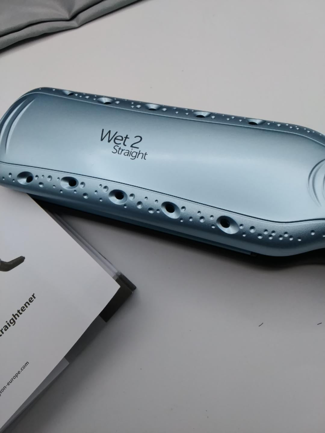 💇‍♀️ REMINGTON WET2STRAIGHT S7350, PIASTRA PER CAPELLI DA BAGNATI E ASCIUTTI, 140-230°C, DISPLAY LCD, PIASTRE EXTRA LARGHE 110 X 45 MM, TECNOLOGIA ANTICRESPO, ASTUCCIO TERMICO, AZZURRO, NUOVA