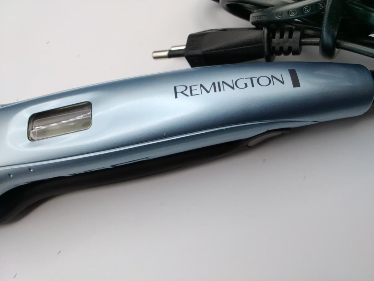 💇‍♀️ REMINGTON WET2STRAIGHT S7350, PIASTRA PER CAPELLI DA BAGNATI E ASCIUTTI, 140-230°C, DISPLAY LCD, PIASTRE EXTRA LARGHE 110 X 45 MM, TECNOLOGIA ANTICRESPO, ASTUCCIO TERMICO, AZZURRO, NUOVA