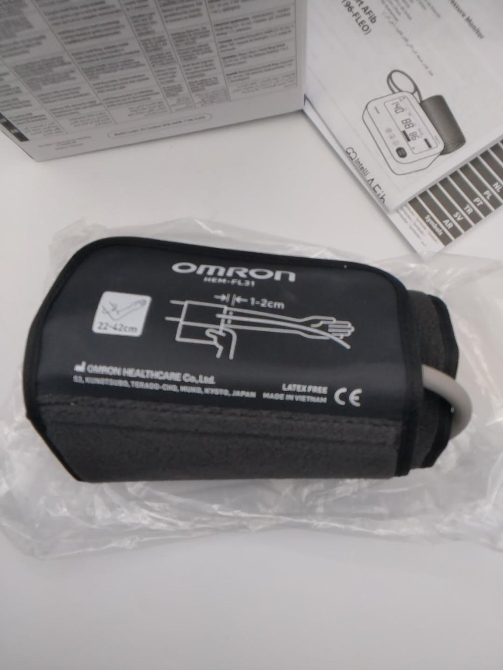 🩺OMRON X3 COMFORT AFIB HEM-7196-FLEO, MISURATORE DI PRESSIONE DA BRACCIO, RILEVAMENTO FIBRILLAZIONE ATRIALE AFIB, INTELLI WRAP 22-42 CM, 2 UTENTI, 60 MEMORIE, NUOVO