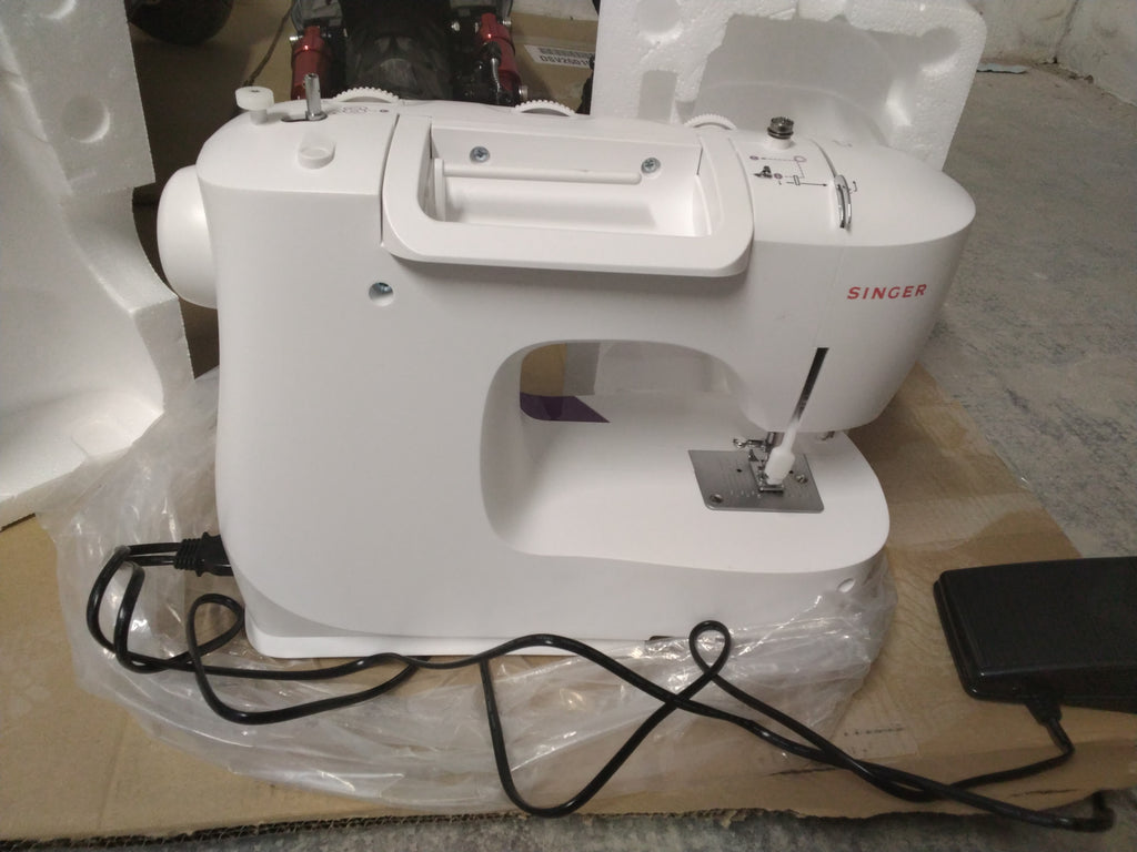 Singer M3505 Macchina da Cucire Meccanica 32 Punti | Braccio Libero | Nuova